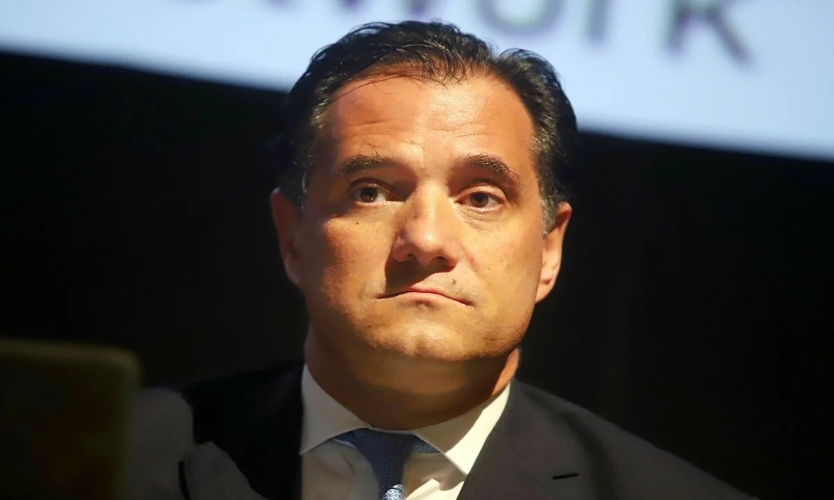 Άδωνις Γεωργιάδης: Σε ρόλο… «δικαστή», θεωρεί βέβαιο πως τα δικαστήρια θα αποδέχονται τις απολύσεις μη εμβολιασμένων