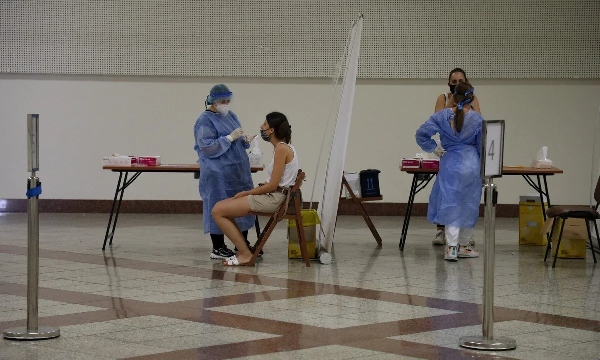 Κορονοϊός: 2.972 κρούσματα - 3 νεκροί - 125 διασωληνωμένοι