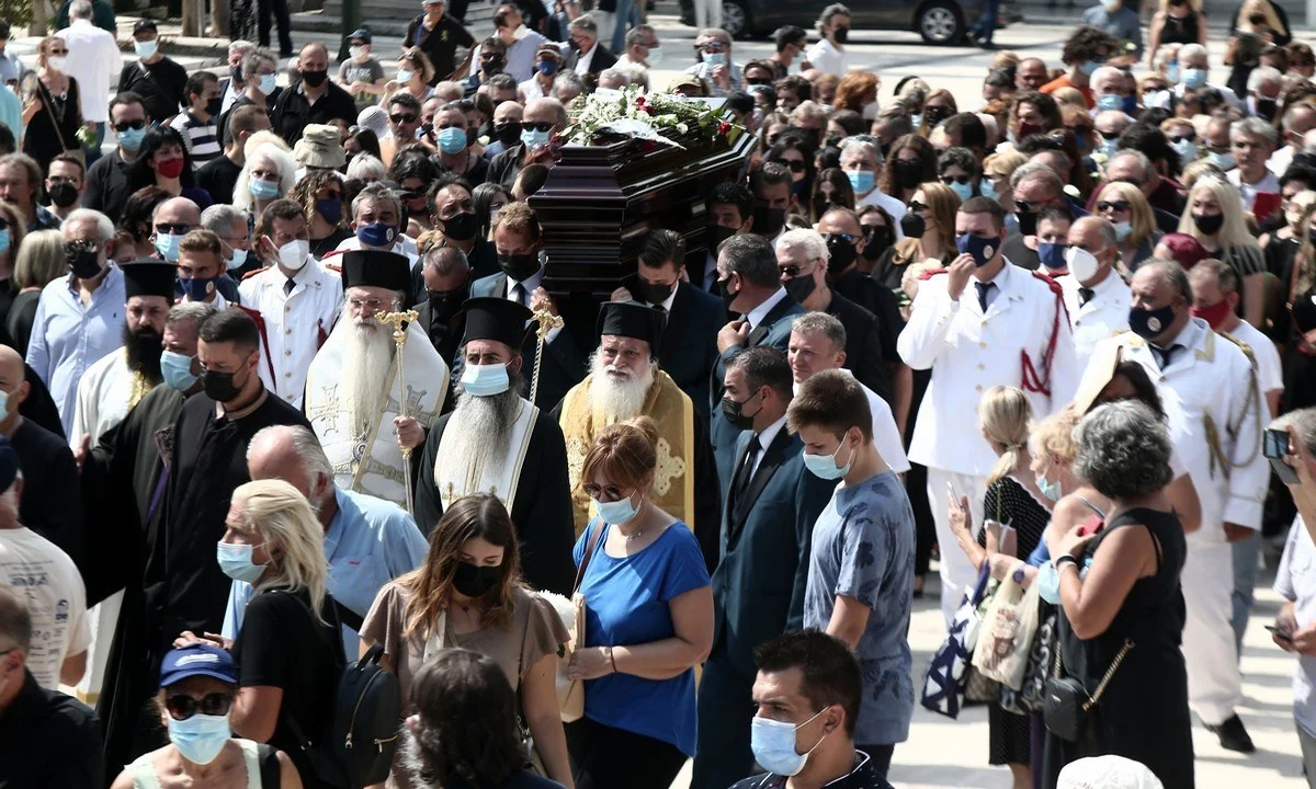Τόλης Βοσκόπουλος: Το τελευταίο «αντίο» (pics)