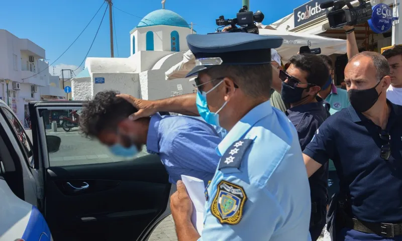 Φολέγανδρος: Ξέσπασε ο πατέρας της Γαρυφαλλιάς «Να σαπίσει στη φυλακή»