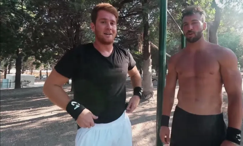 Survivor: Ξέσπασε ο Τζέιμς - Γι' αυτό έφυγα από το Survivor - «Έφαγα μέχρι μυρμήγκια με ρύζι»