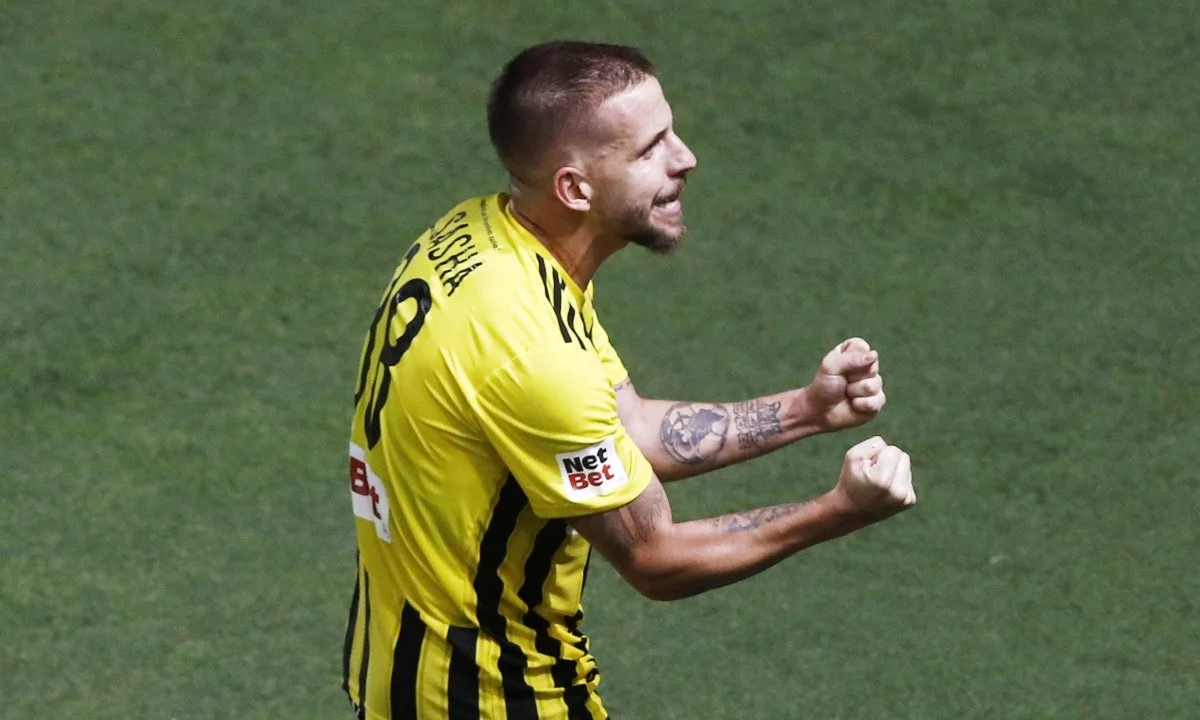 Άρης-Αστάνα: 2-0 με τον Σάσα οι «κίτρινοι» - Αποβλήθηκε ο Ματέο