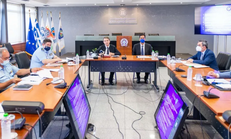 Καιρός - Καύσωνας: Ευρεία σύσκεψη στην Πολιτική Προστασία
