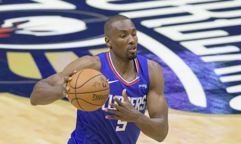NBA: Έριξε... άγκυρα στο Λος Άντζελες ο Ιμπάκα