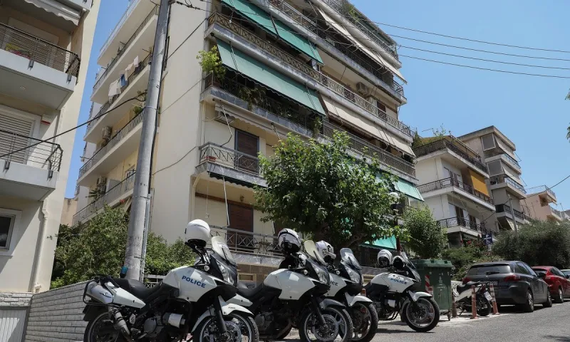 Έγκλημα στη Δάφνη: «Μέχρι και οι αστυνομικοί άκουγαν τον τσακωμό από το τηλέφωνο»