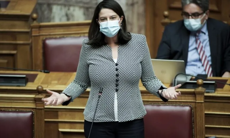 Νέα προκλητική διαγραφή χρεών για τους κακοπληρωτές Πανεπιστημιακούς απο την Κεραμέως