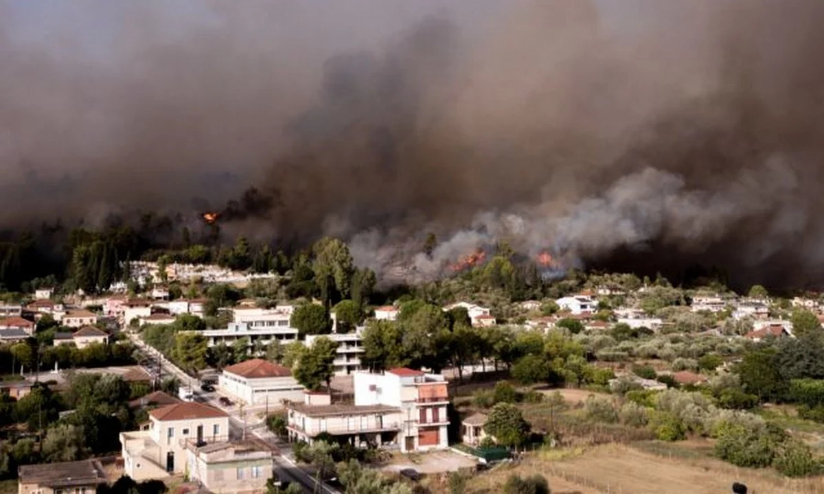 Φωτιά τώρα: Κρανίου τόπος η Ηλεία - Εικόνες που σοκάρουν