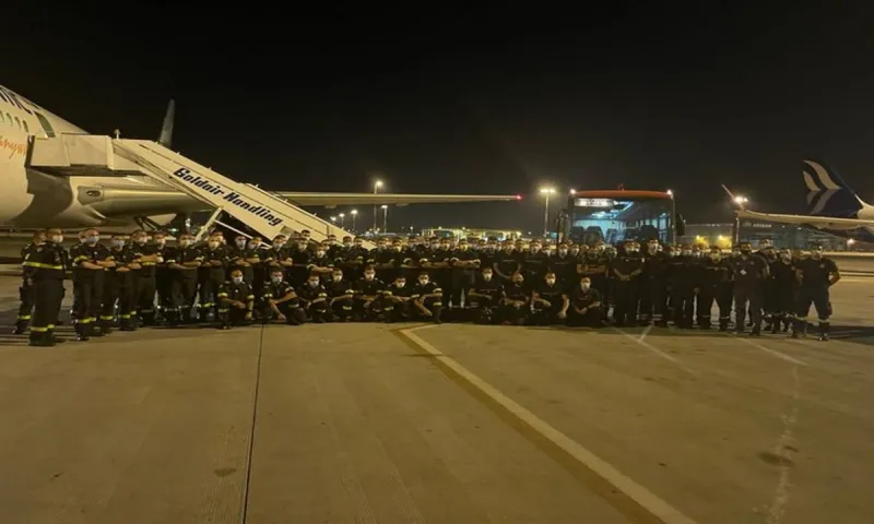 Φωτιές: Έφτασαν σήμερα οι 83 Γάλλοι πυροσβέστες και ρίχτηκαν στη μάχη με τις φλόγες