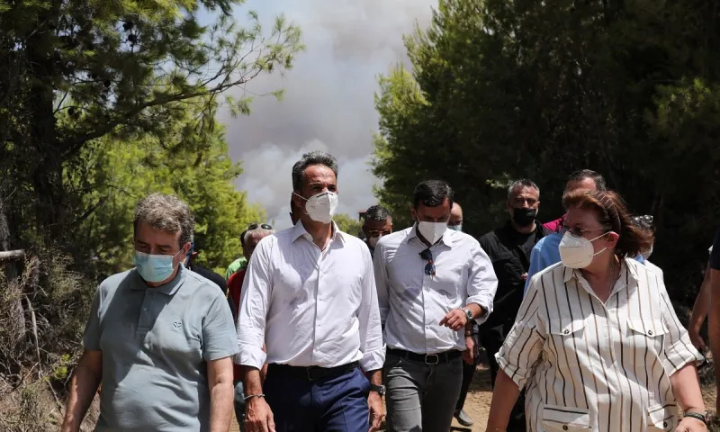Φωτιά - Μητσοτάκης: Ανακοινώνει μέτρα στήριξης των πυρόπληκτων