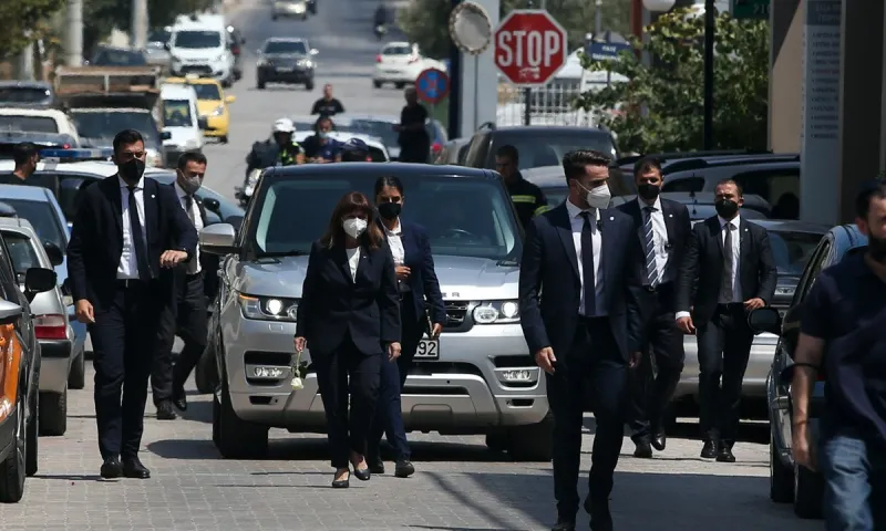 Φωτιά - Βαρυμπόμπη: Σύνταξη στην οικογένεια του νεκρού εθελοντή πυροσβέστη