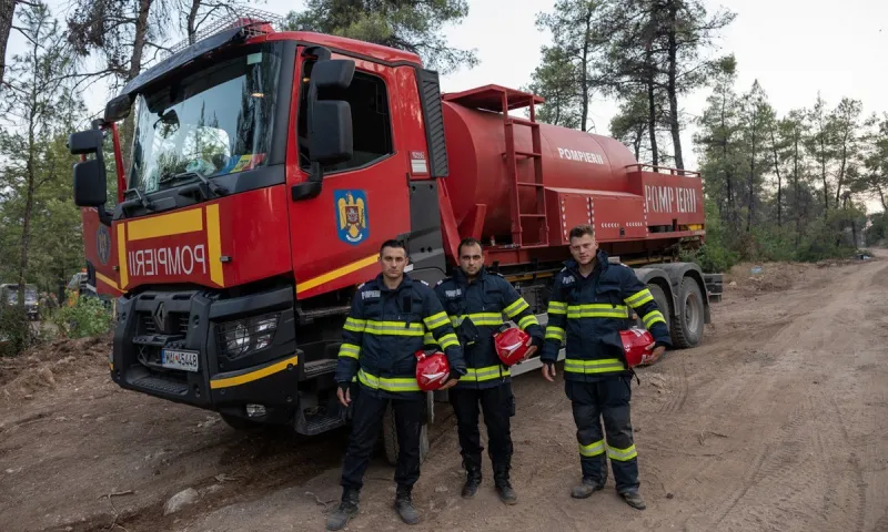 Φωτιές - Εύβοια: Δεν πίστευαν οι Ρουμάνοι πυροσβέστες γιατί δεν έκαναν το πιο απλό οι Έλληνες συνάδελφοί τους
