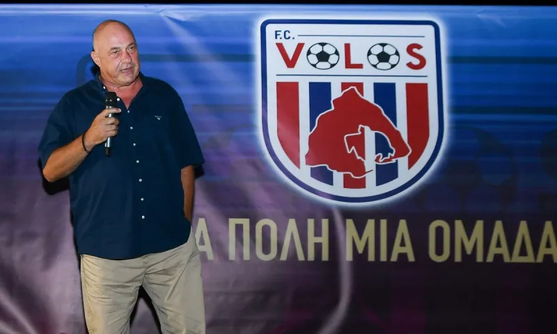 Βόλος: Παρουσίασε παίκτες και φανέλα - Τι είπε ο Αχιλλέας Μπέος