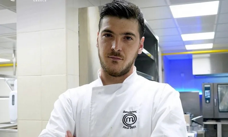 MasterChef: Ο Διονύσης Σαρακίνης αποκαλύπτει ένα φαγητό...που είναι σαν ζωγραφιά!