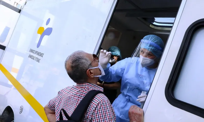 Κορονοϊός: Στα 1.888 τα νέα κρούσματα και 17 νέοι θάνατοι
