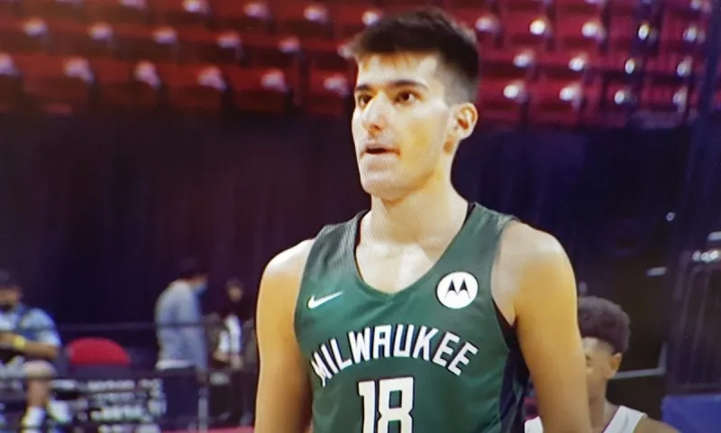 Summer League Las Vegas: Και Καλαϊτζάκης και Άλεξ Αντετοκούνμπο (Vid)
