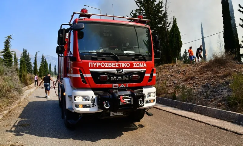 Φωτιά τώρα στο Λαύριο, στην περιοχή Μαρκάτι