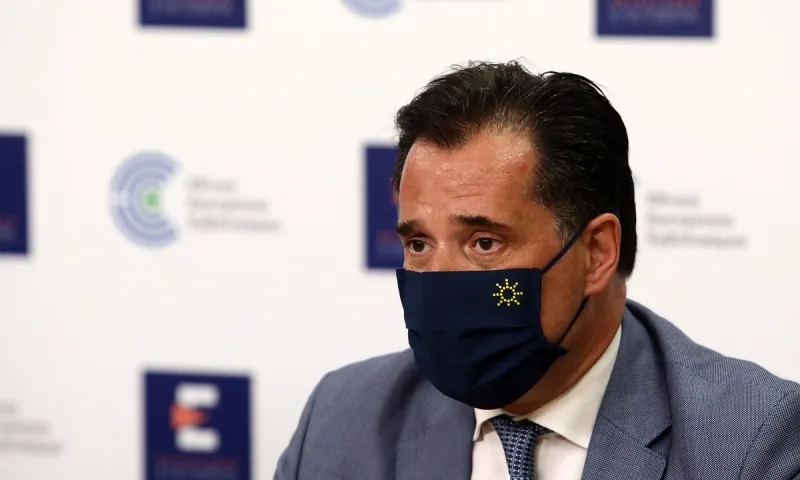 Άδωνις Γεωργιάδης: «Χτυπά» ξανά τον Τσιτσιπά για το εμβόλιο, «Κάνει ζημιά!» - Ποιος είναι σε σύγχυση όμως;