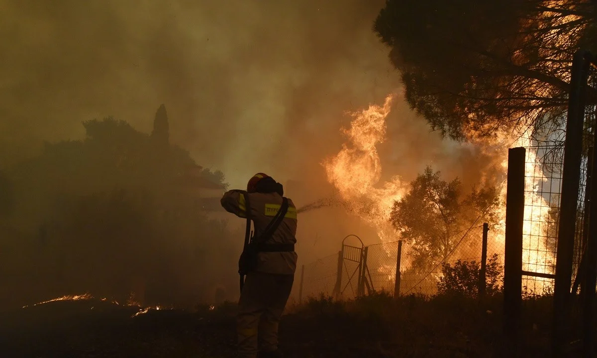 Φωτιές - Εύβοια: Μεγάλο συλλαλητήριο στον κόμβο της Στροφυλιάς