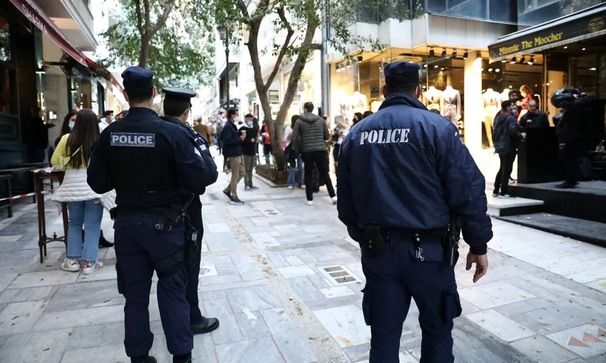 Κορονοϊός: Νέα μέτρα από τον Σεπτέμβρη - Την... πληρώνουν οι ανεμβολίαστοι, σκέψεις για επαναφορά της μάσκας