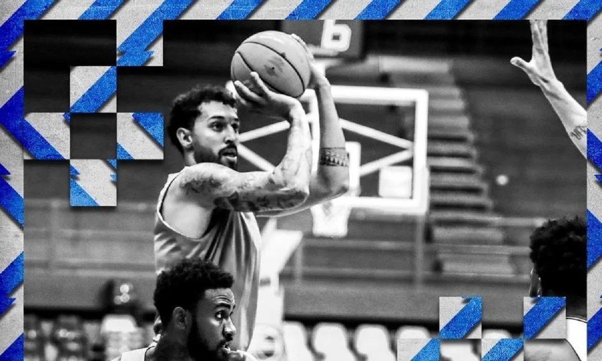 Το Περιστέρι νίκησε με 82-72 το Αϊόνα του Πιτίνο