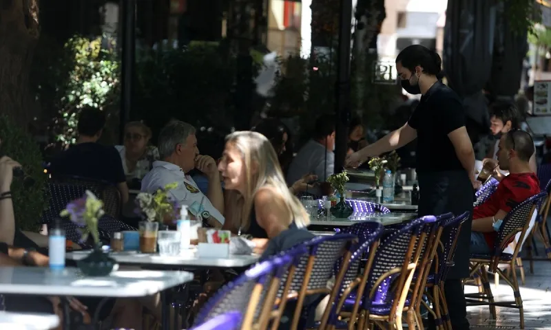 Κορονοϊός: Έρχονται λουκέτα στην εστίαση - Τρόμο στον κλάδο έφεραν οι κυβερνητικες ανακοινώσεις