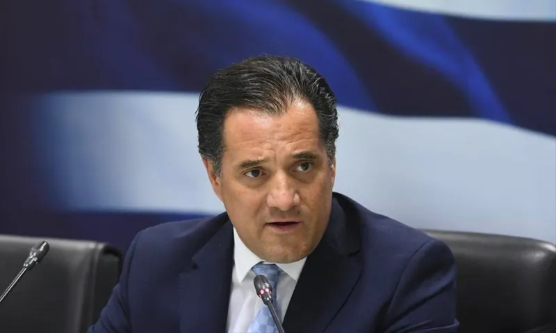 Άδωνις Γεωργιάδης: Ας με καταριούνται οι αντιεμβολιαστές