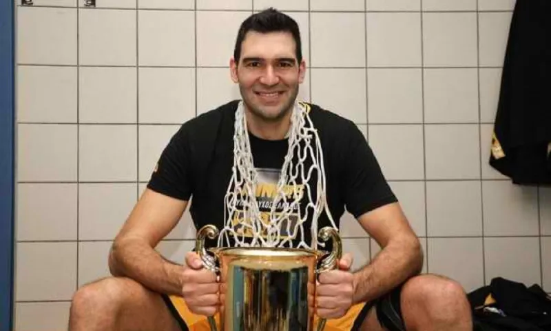 Και του χρόνου στην ΑΕΚ ο Δημήτρης Μαυροειδής