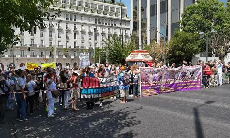 Κορονοϊός – Εμβόλια: Και εμβολιασμένοι στη πορεία της ΠΟΕΔΗΝ - Απόδειξη πως η προστασία των δικαιωμάτων μας αφορά όλους!