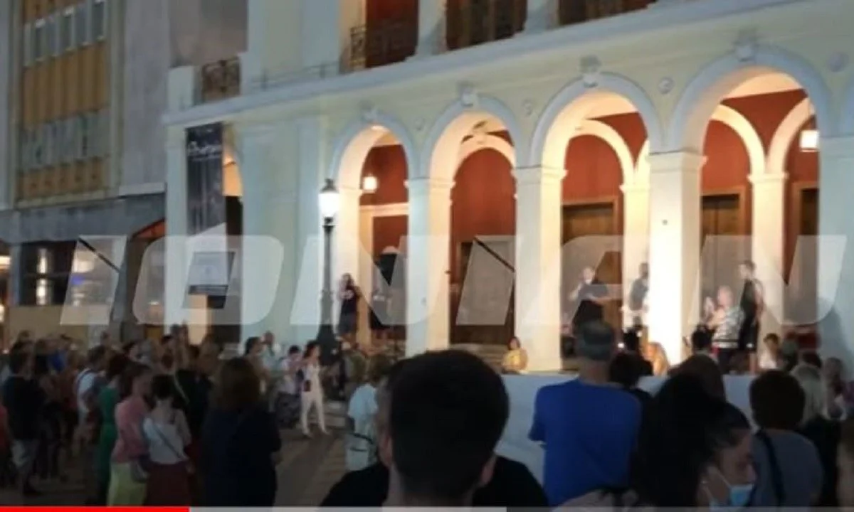 Πάτρα: Δείτε τι παλικάρια βαστάει ο τόπος (VID)
