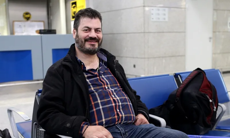 Μανώλης Κονταρός: Ο ερμηνευτής που ξεπέρασε τον κορονοϊό και διασκεδάζει ακόμα τον κόσμο (vid)