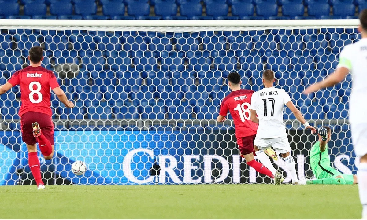 Ελβετία - Ελλάδα: Ασίστ ο Τσούμπερ και 2-1 με τον Βάργκας οι Ελβετοί (vid)