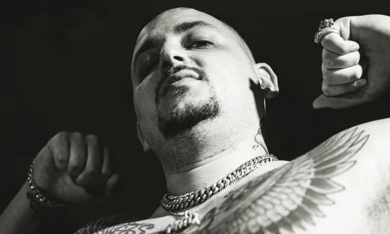 Mad Clip: To τελευταίο «αντίο» από... όλο τον κόσμο