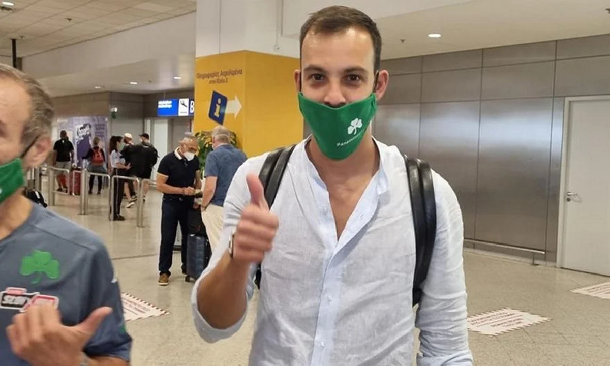 Παναθηναϊκός: Έφτασε στην Αθήνα ο Μπρινιόλι - «Μεγάλη ευκαιρία για μένα ο Παναθηναϊκός»