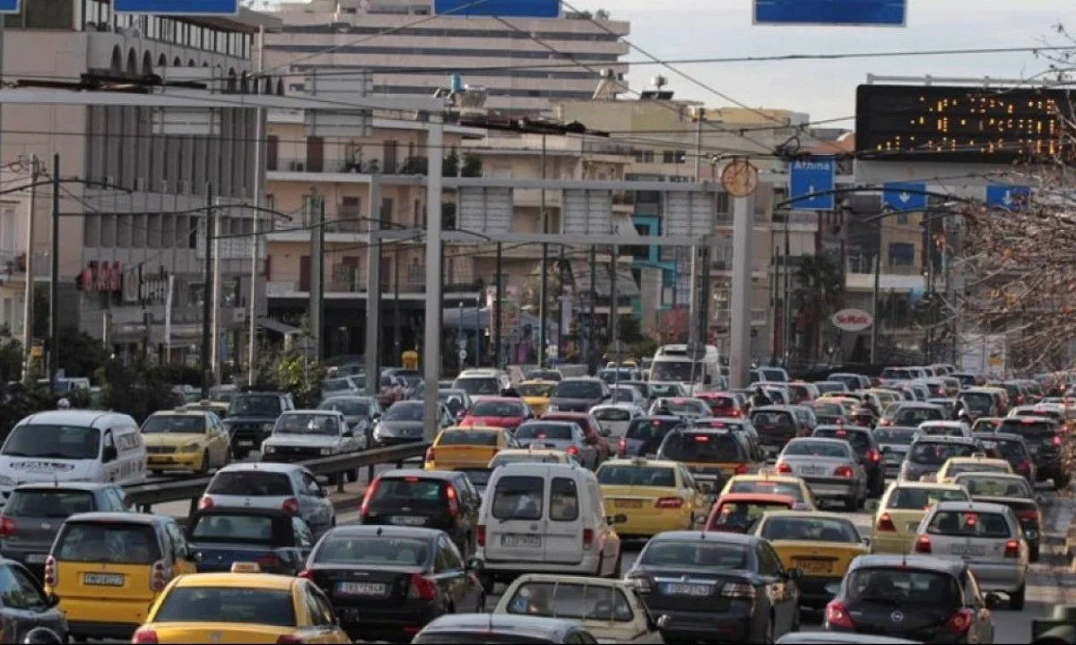 Κίνηση: Χάος στον Κηφισό μετά από καραμπόλα!