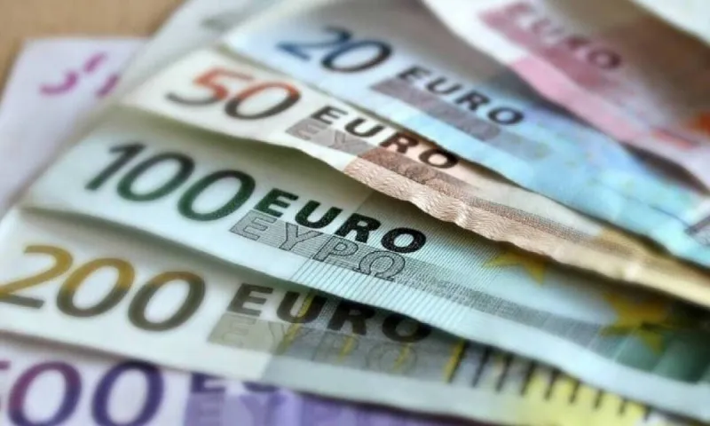 ΟΑΕΔ: Αυξάνονται τα χρήματα στα επιδόματα - Ποιο το πόσο στο επίδομα ανεργίας