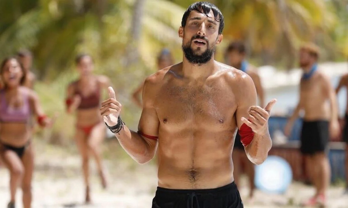 Survivor Σάκης Κατσούλης: Για κρέπα με ντύσιμο... κάγκουρα! - Δεν θα το πιστέψετε