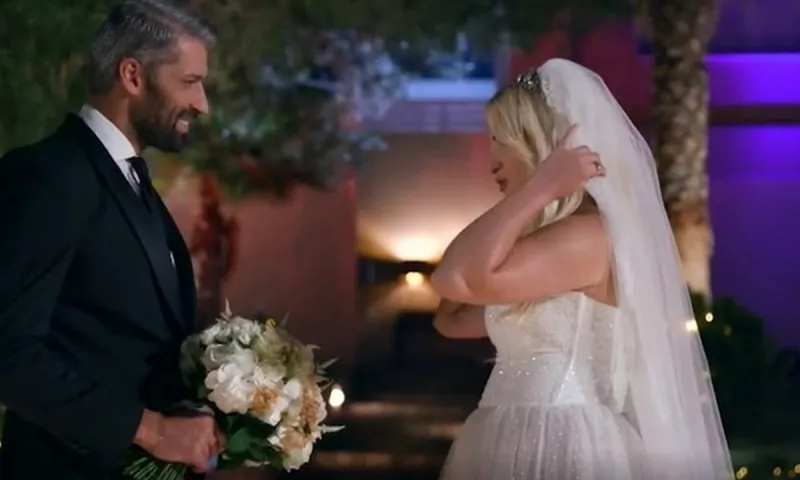 The Bachelor: Ασυγκράτητη η Έλενα - Εμφανίστηκε με νυφικό μπροστά στον Αλέξη! (vid)