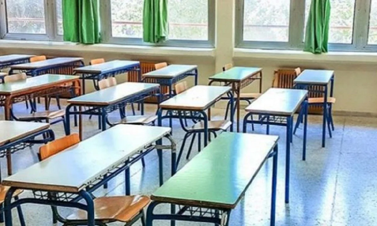 Σχολεία: Άκρως επικίνδυνα τα υγειονομικά πρωτόκολλα - Τι καταγγέλουν οι εκπαιδευτικοί