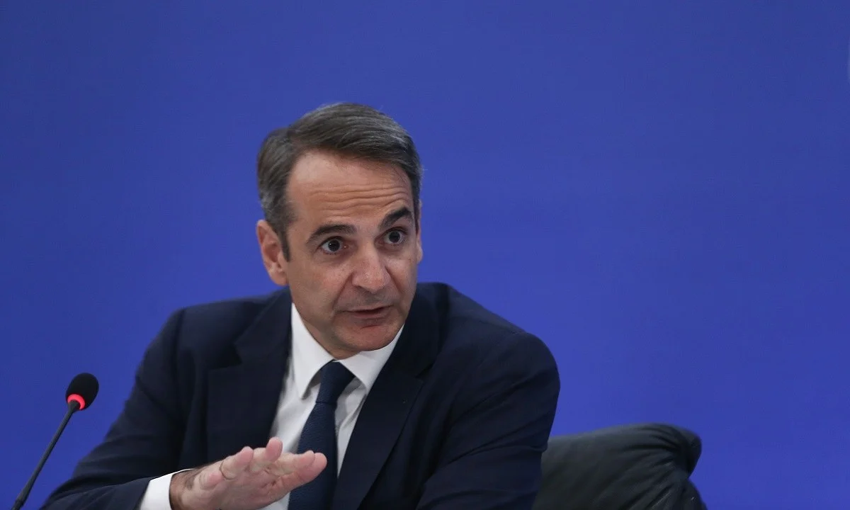 Στέλνουν ανήλικους να δουλέψουν στα ξενοδοχεία και με το νόμο - Άγρια κόντρα ΝΔ - ΣΥΡΙΖΑ - ΚΚΕ