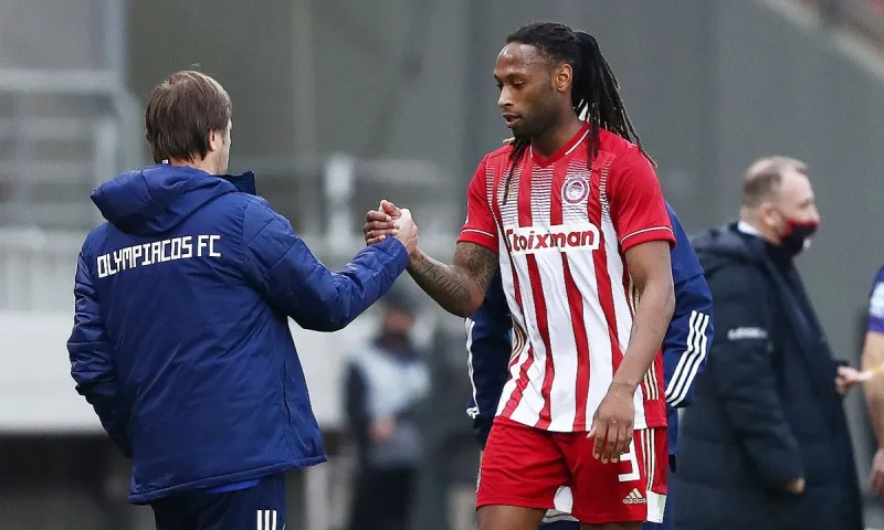 Μαρτίνς: «Ο Σεμέδο γυρνάει στις προπονήσεις - Δεν αμφιβάλλαμε για την αθωότητά του»