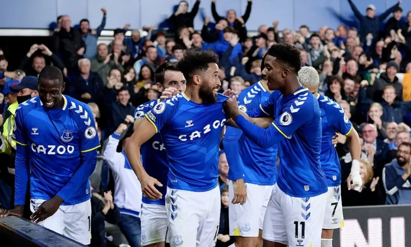 Έβερτον - Μπέρνλι 3-1: Τη διέλυσε σε έξι λεπτά