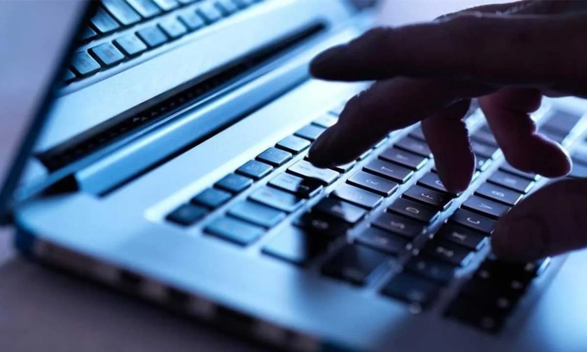 Απάτη με πλαστογραφημένα e-mail - Προσοχή συνεχίζεται