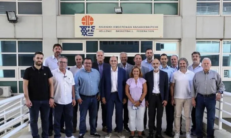 ΕΟΚ: Φιάσκο Φασούλα που αποχωρεί από το ΔΣ, η συνάντηση Λιόλιου- Βασιλακόπουλου