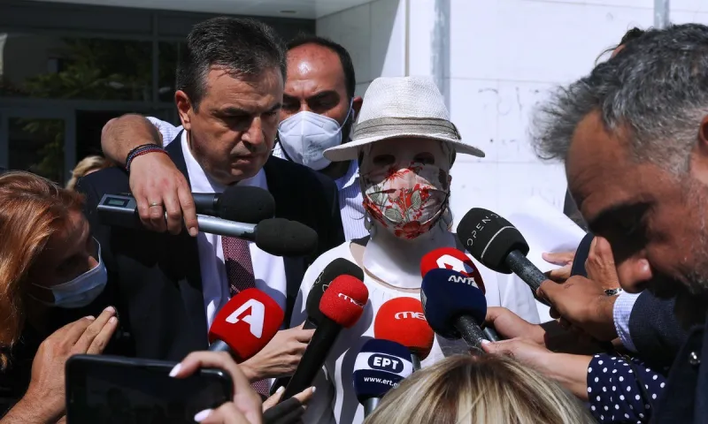 Επίθεση με βιτριόλι: Συγκλονίζουν τα λόγια της Ιωάννας - «Είναι δειλή!»
