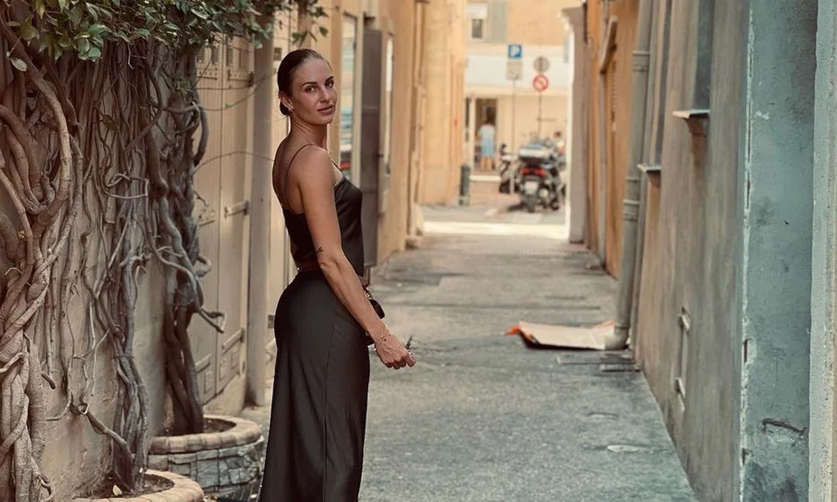 Survivor: Η Κατερίνα Δαλάκα ξαναζεί τον έρωτα (pic)