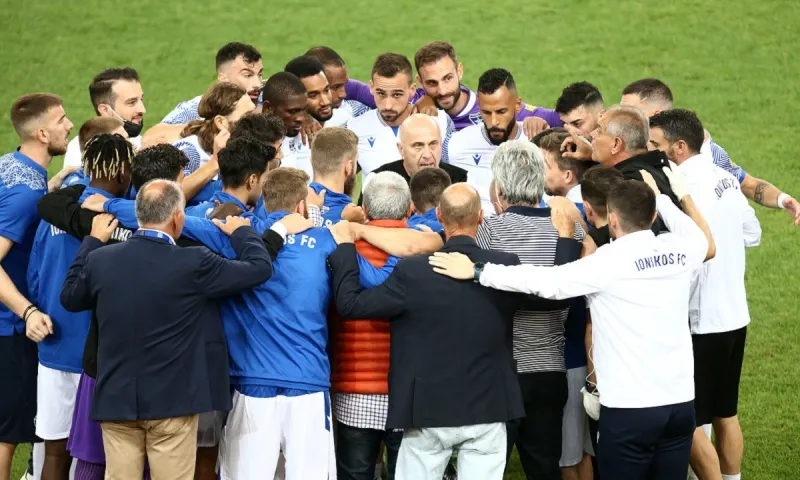 Ιωνικός: Με Κάνιας και Μπάσα η αποστολή