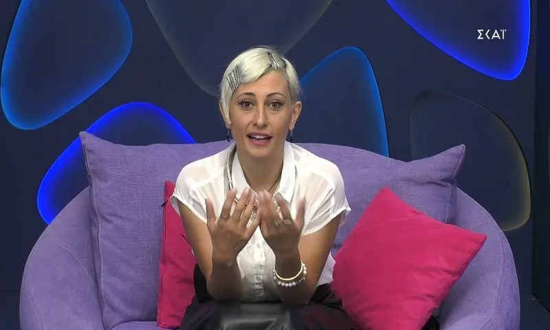 Big Brother: «Καθάριζα τουαλέτες και έτρωγα εκεί τα λεφτά μου» - Άγριο ξέσπασμα από τη Σοφία!