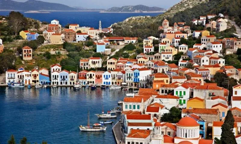 Ελληνοτουρκικά: Τουρκικό ερευνητικό μία ανάσα από το Καστελόριζο
