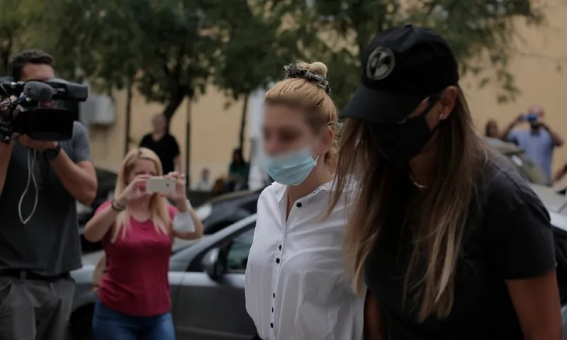 Οι γονείς της παίκτριας του Power of Love που έπιασαν με κοκαΐνη λυγίζουν μπροστά στην κάμερα, «Διαλυθήκαμε»