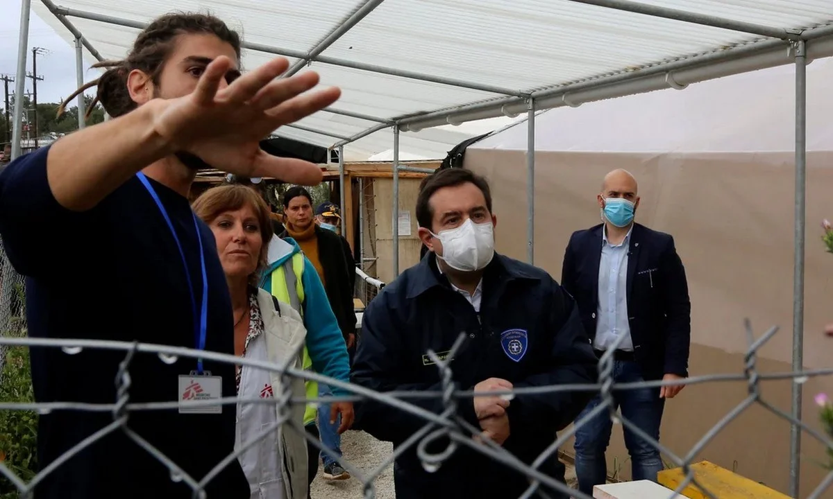 Μηταράκης: Εγκαινίασε τη νέα κλειστή-ελεγχόμενη δομή φιλοξενίας στη Σάμο